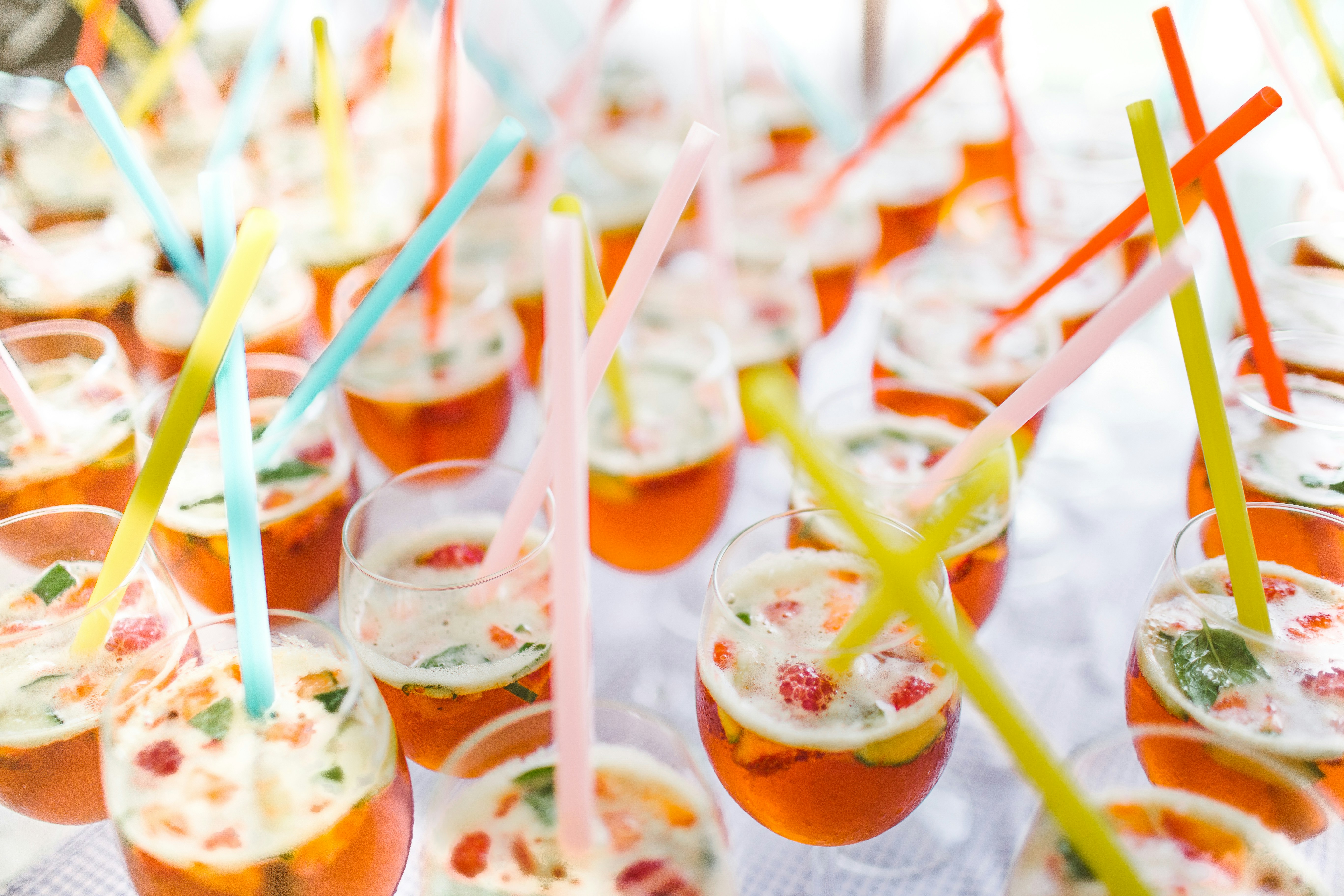 Pimms drinks with Summer Vibes