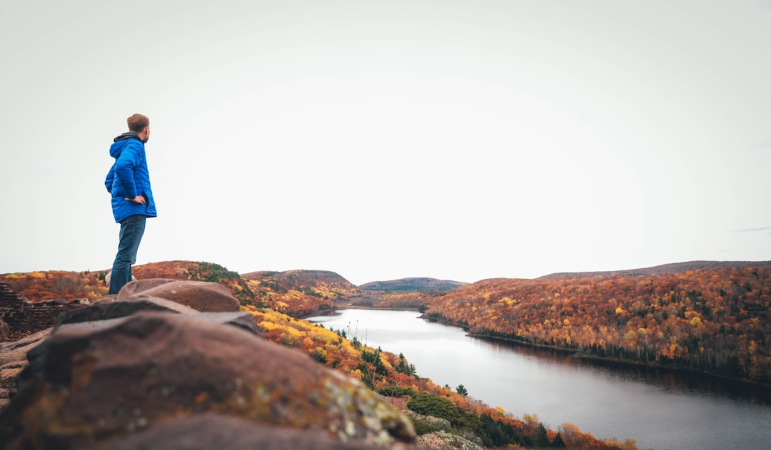 travelers stories about Shore in Porcupine Mountains Wilderness State Park, United States