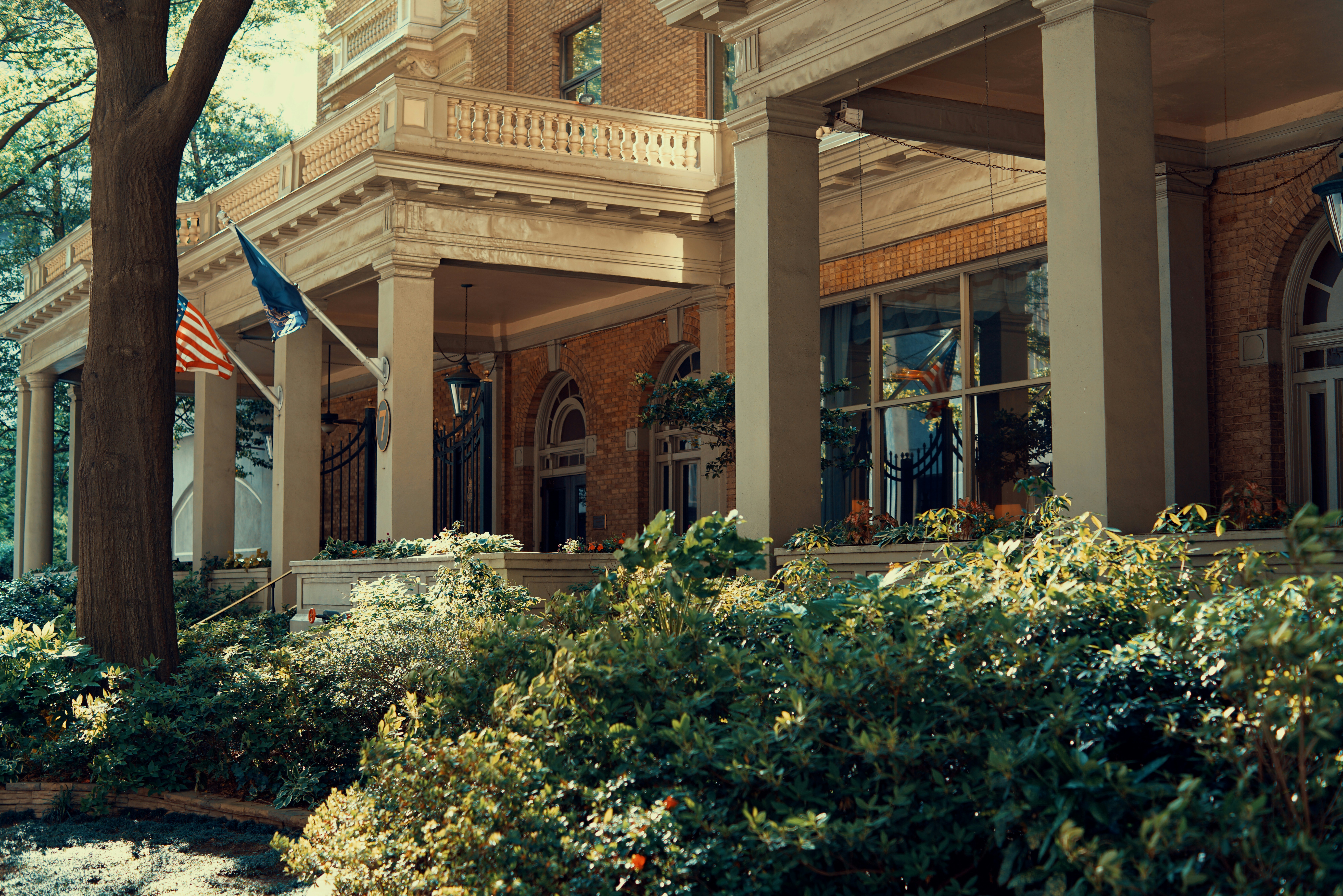 brown concrete building, State House
