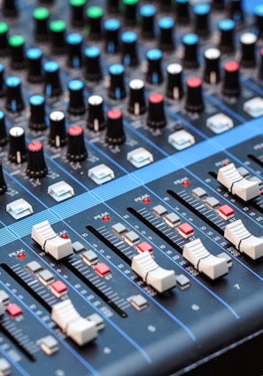 closeup photography of audio mixer