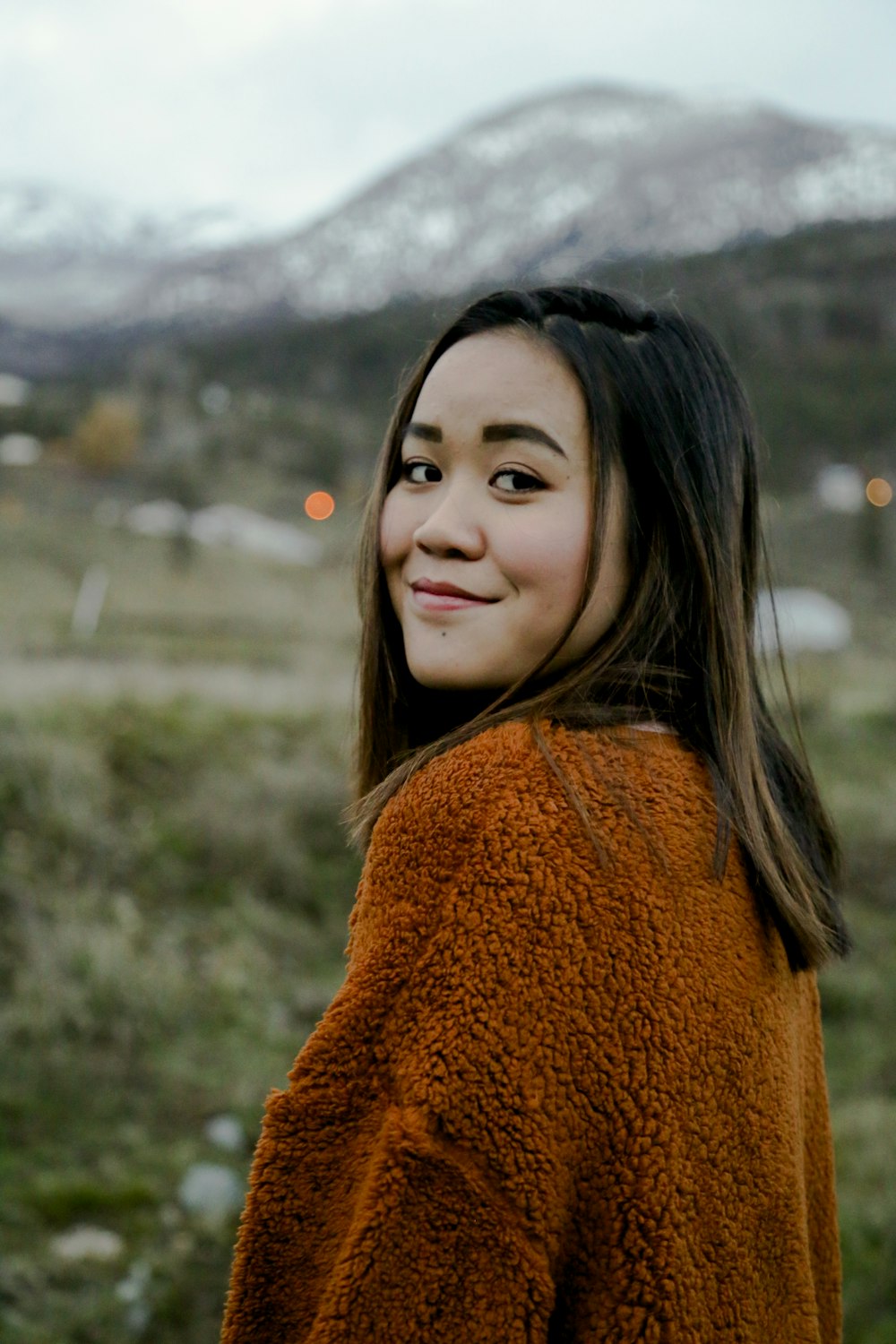 selective focus photography of woman