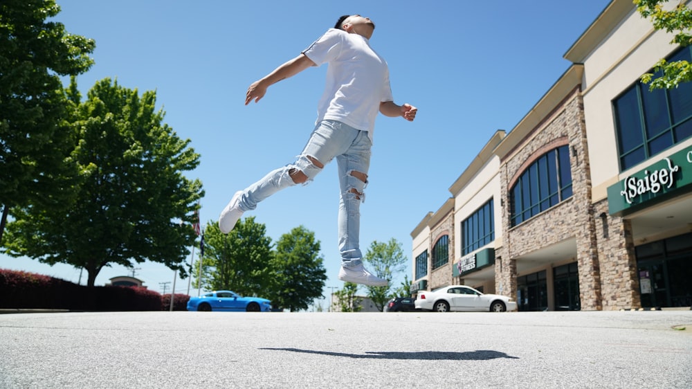 photo of man doing jumpshot