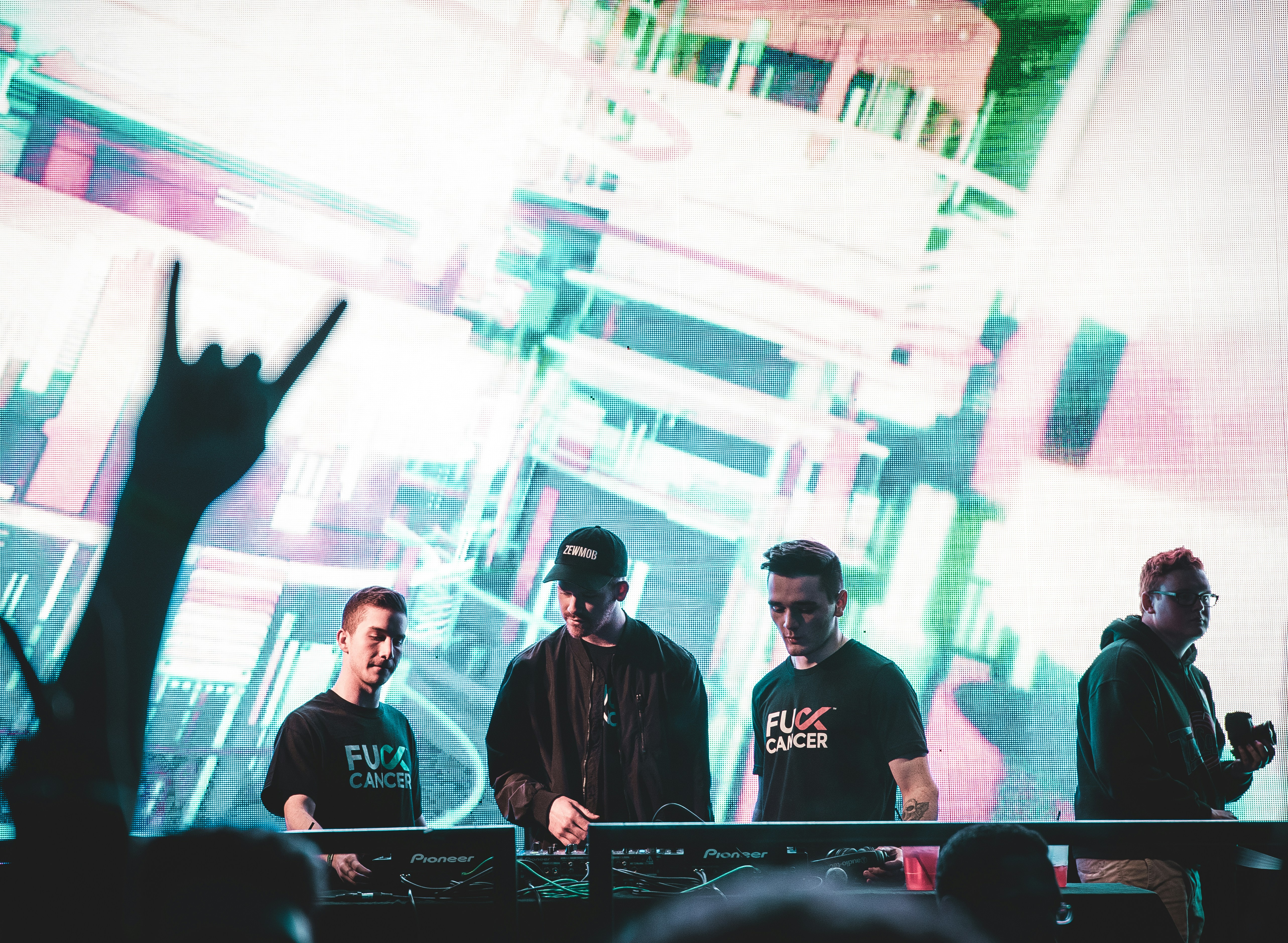 DJ controller play on stage