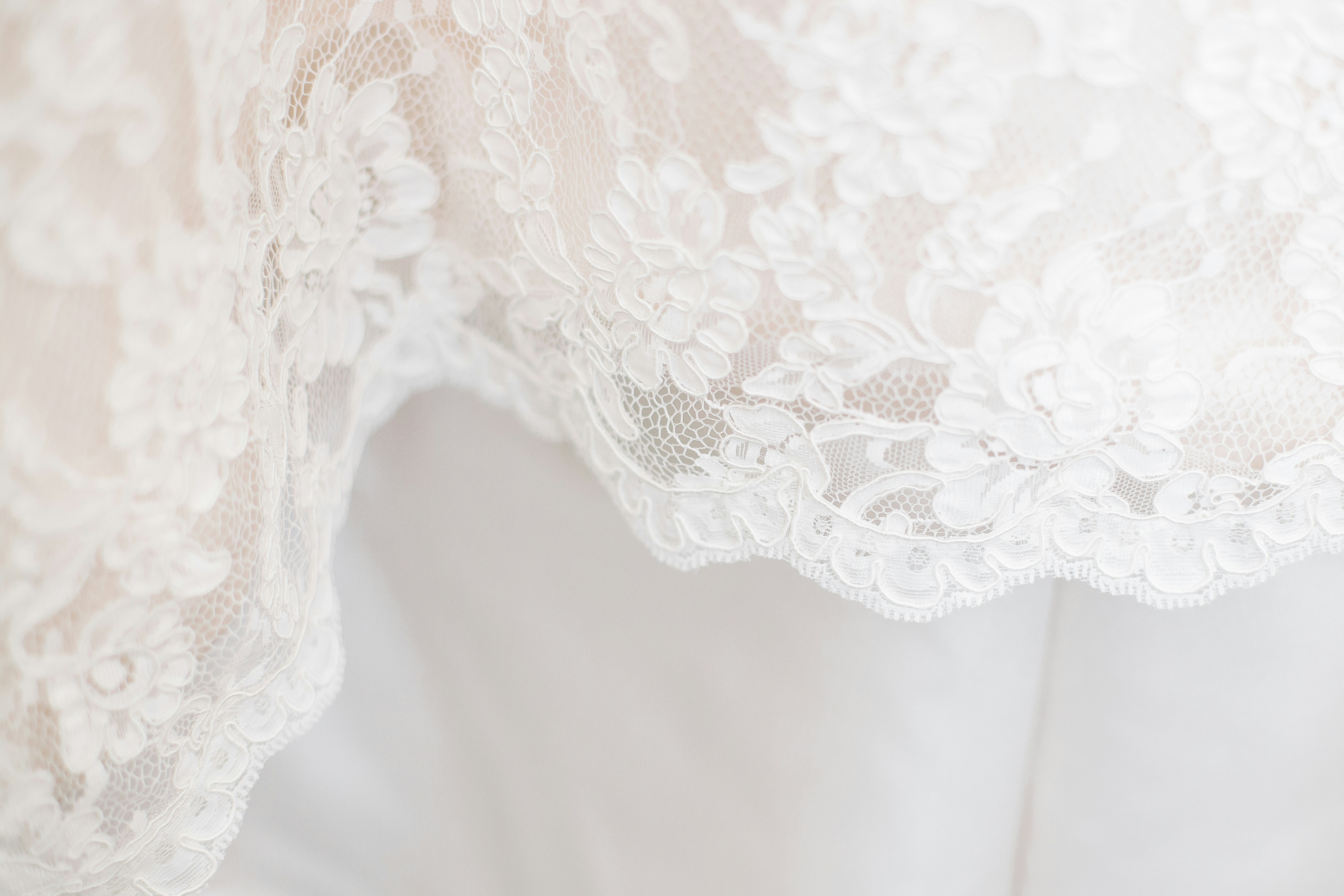 Threads of Memory: Weaving Family Heirlooms Into the Modern Bridal Gown
