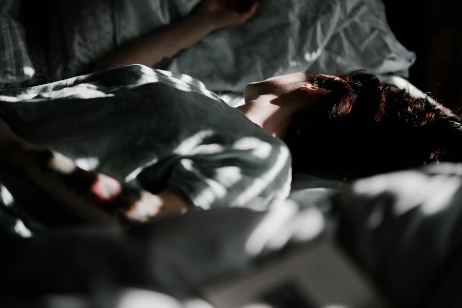 Why You Wake Up Tired After 8 Hours of Sleep: The Unrefreshing-Sleep Guide (UK)