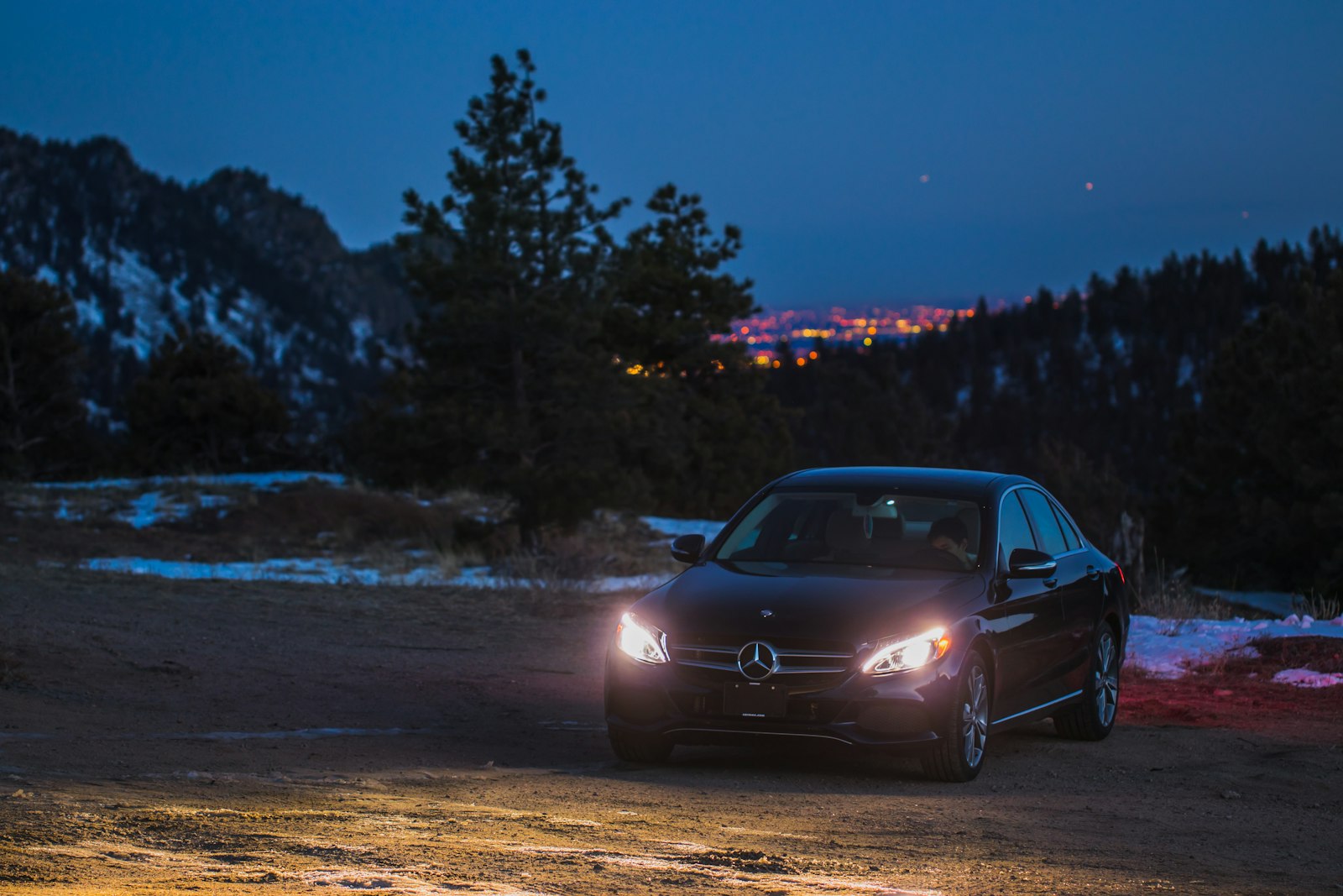 Canon EOS 80D + Canon EF 100mm F2.8L Macro IS USM sample photo. Black mercedes-benz sedan photography