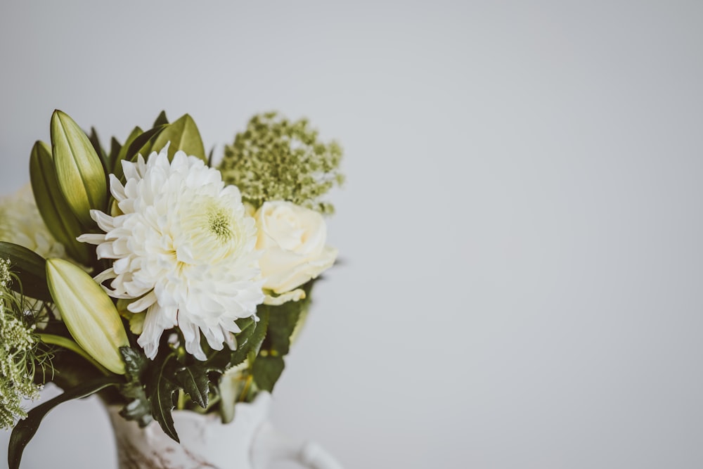 white and yellow flower bouquet