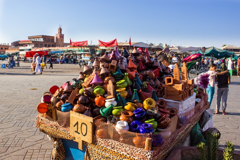 A vibrant market scene showcasing various Algerian products.