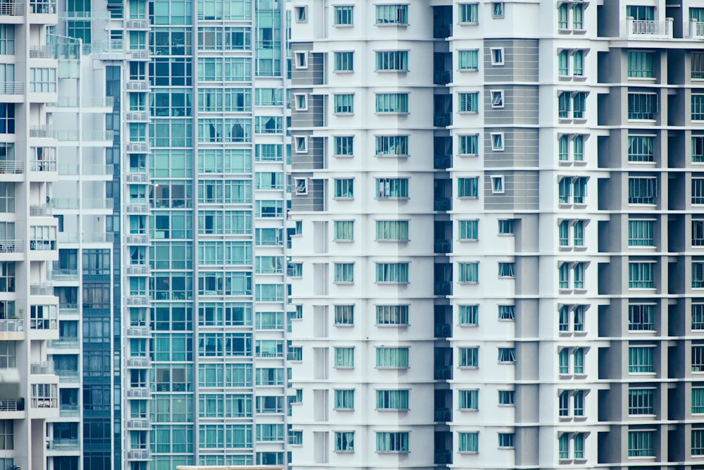 landscape photo of skyscrapers