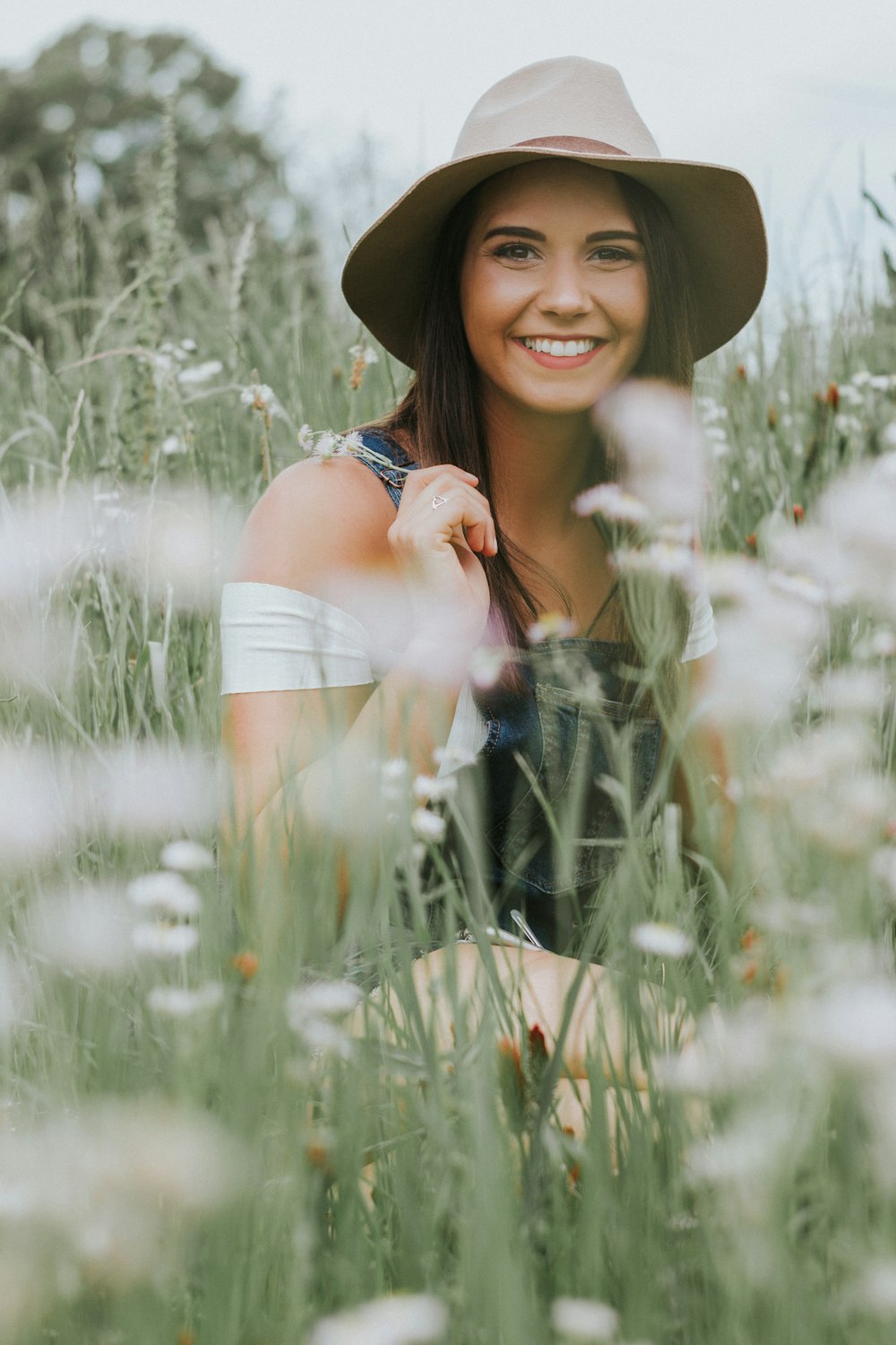 selective focus photography of woman