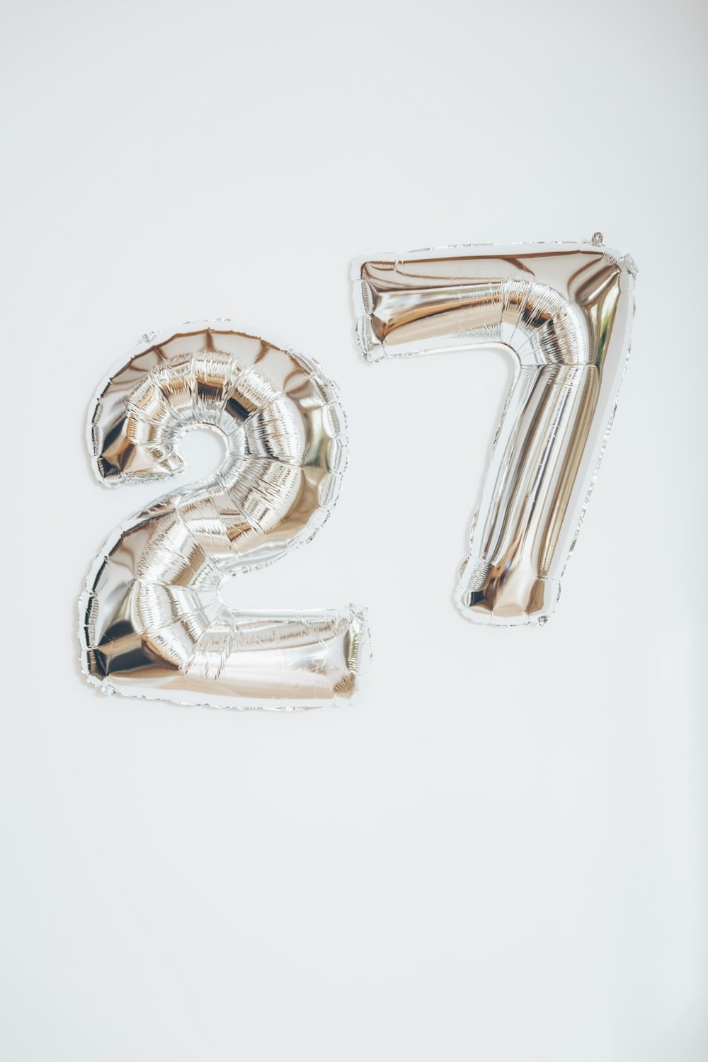 gold 27 balloon