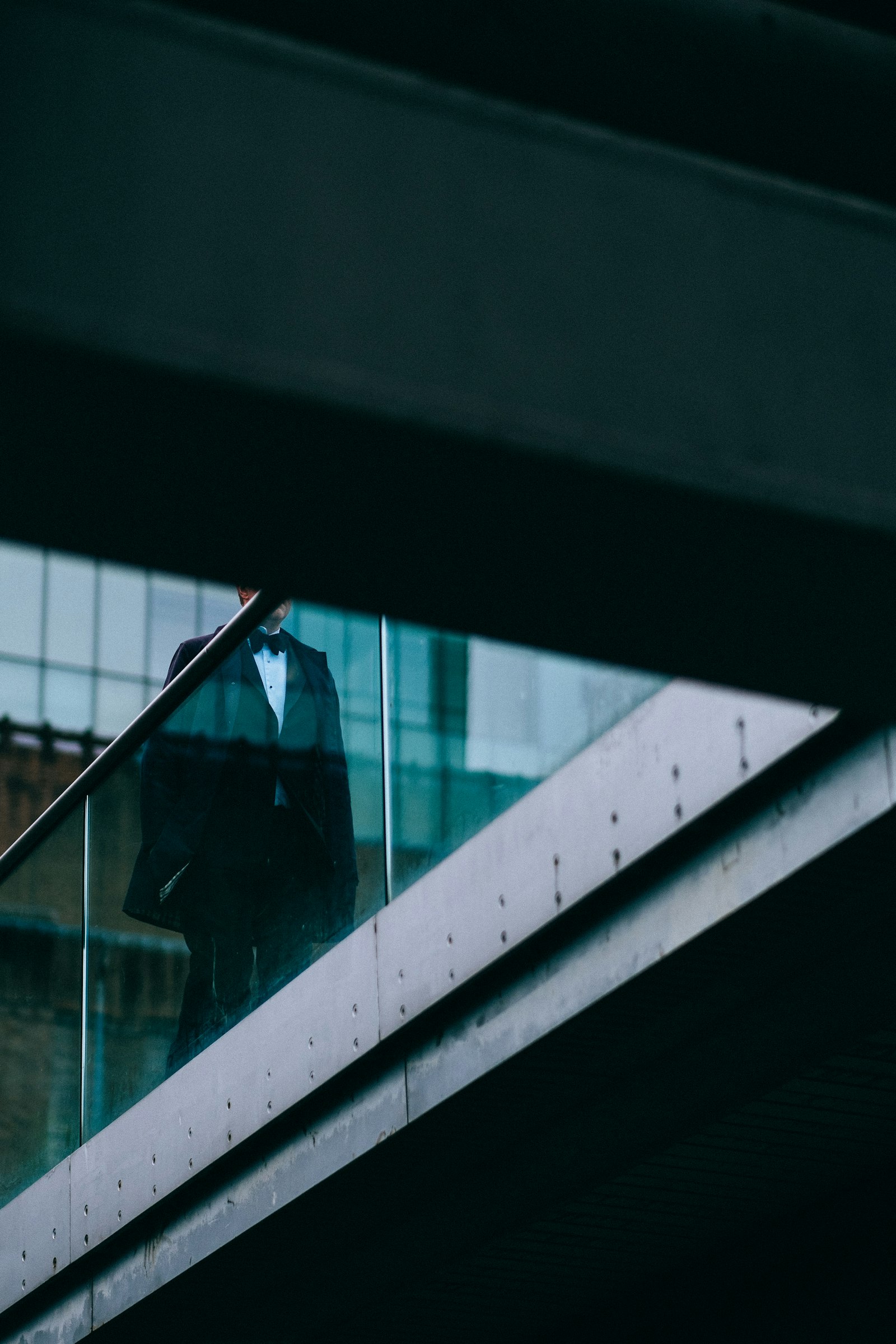 Fujifilm X-Pro2 sample photo. Man walking on balcony photography