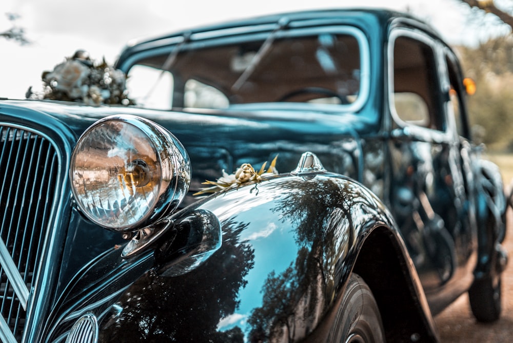 closeup photo of a black car