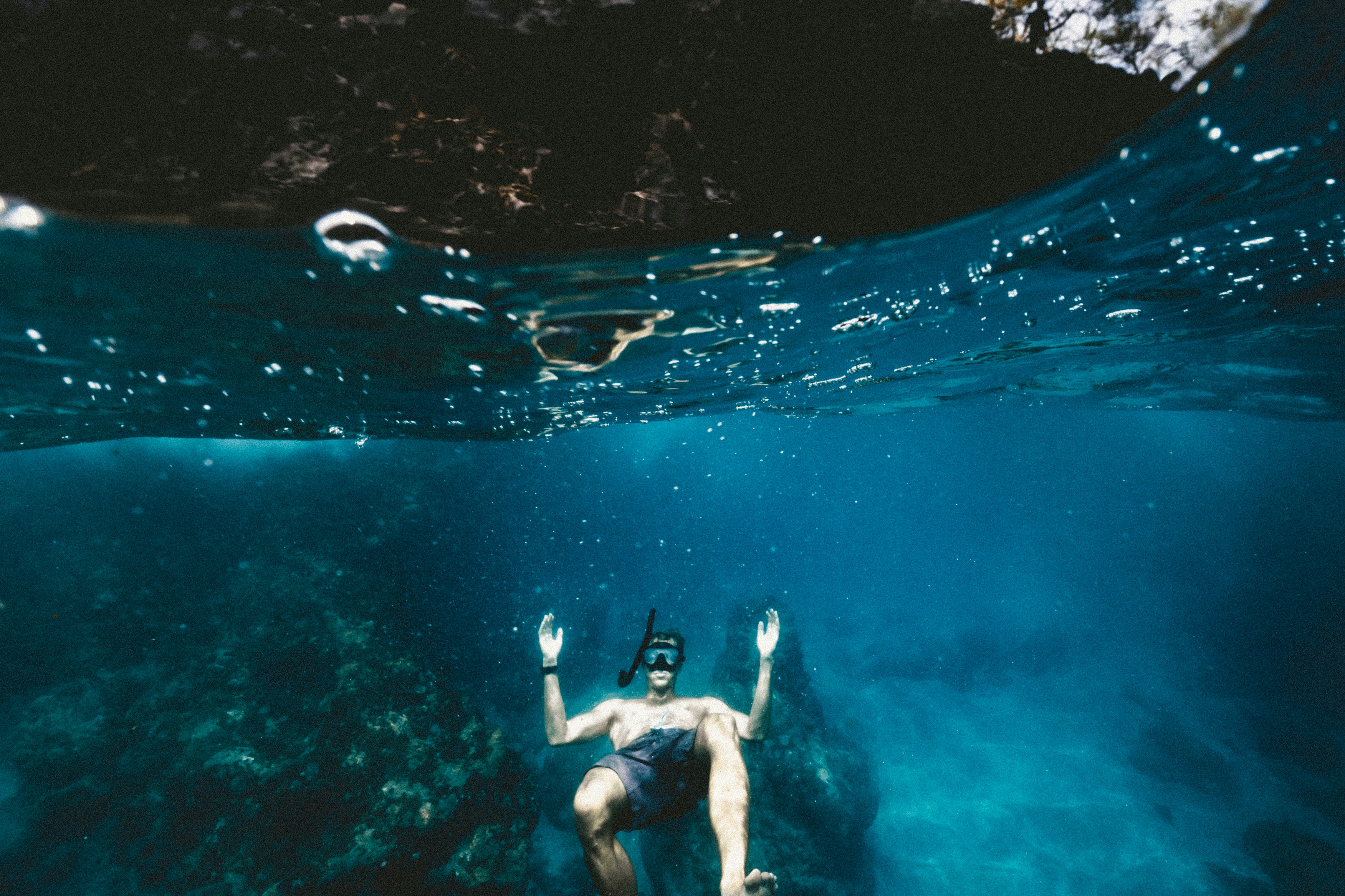 https://images.unsplash.com/photo-1525826078603-8ae39aff46ca?ixlib=rb-1.2.1&ixid=MnwxMjA3fDB8MHxwaG90by1wYWdlfHx8fGVufDB8fHx8&auto=format&fit=crop&w=1500&q=80