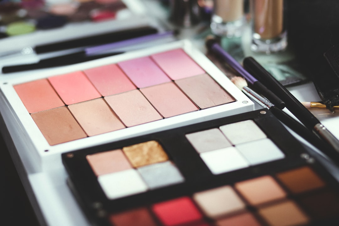 TSA's 2024 Makeup Guidelines What You Can and Can't Bring on Your F… — TSA's 2024 Makeup Guidelines What You