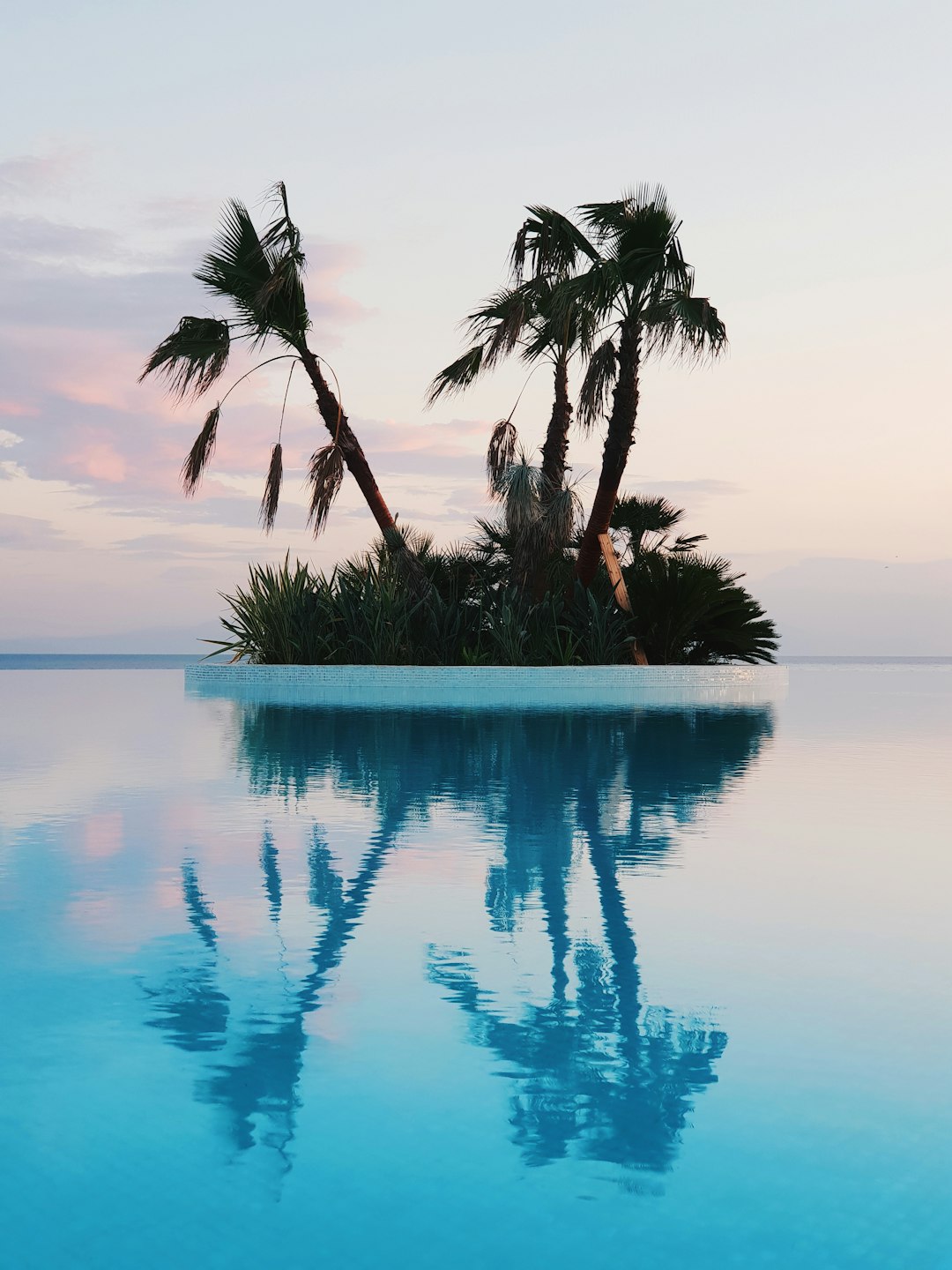 This little Oasis is located in a beautiful infinity pool in Club Marvy, Turkey.