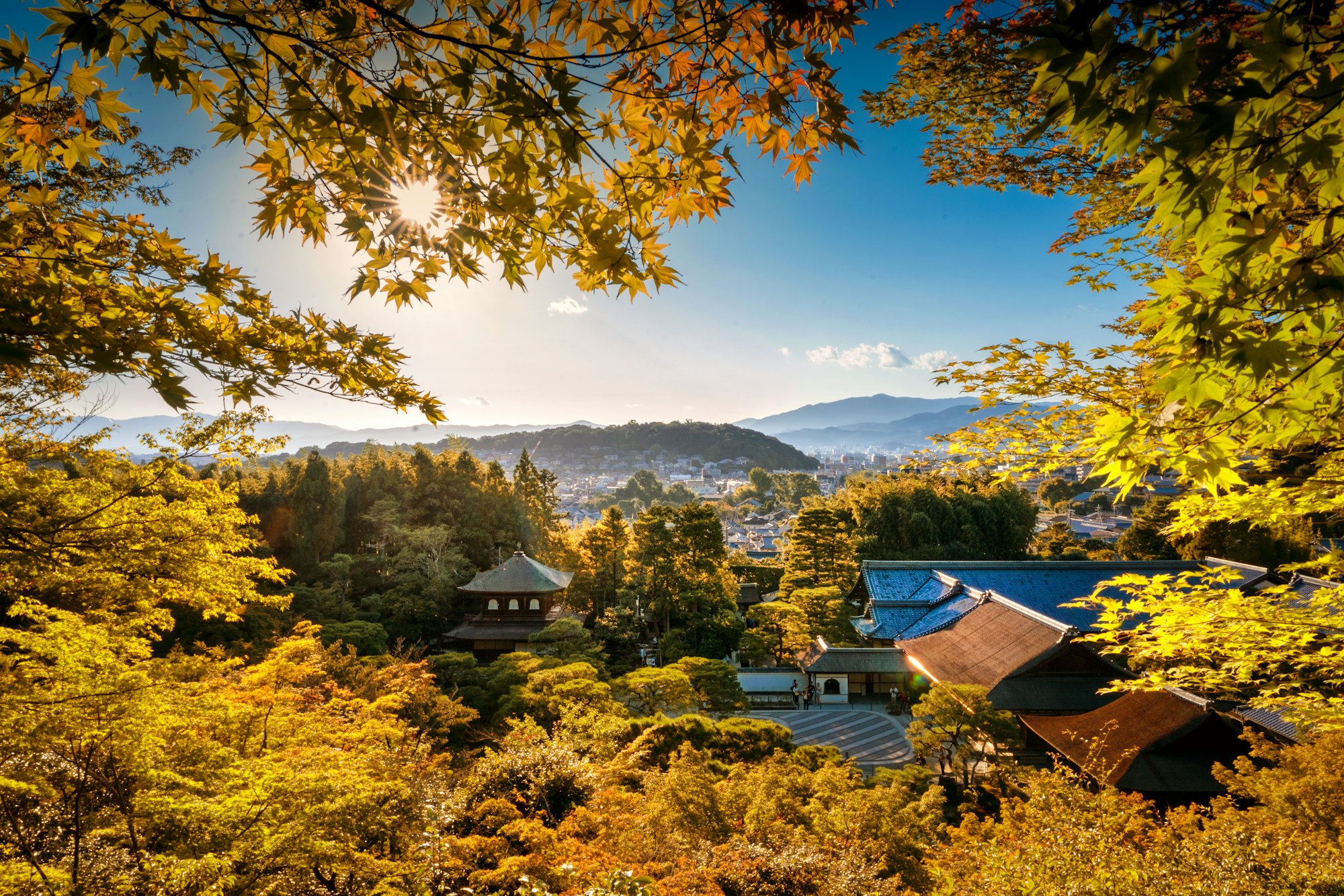 5 Best Places to Visit in Japan during Autumn and 2022 Autumn Calendar