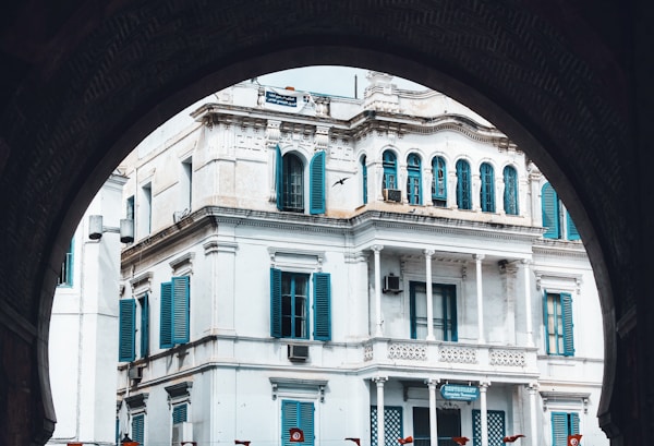 Flavors of Tunis: Local Dishes, Restaurants & Traditional Recipes