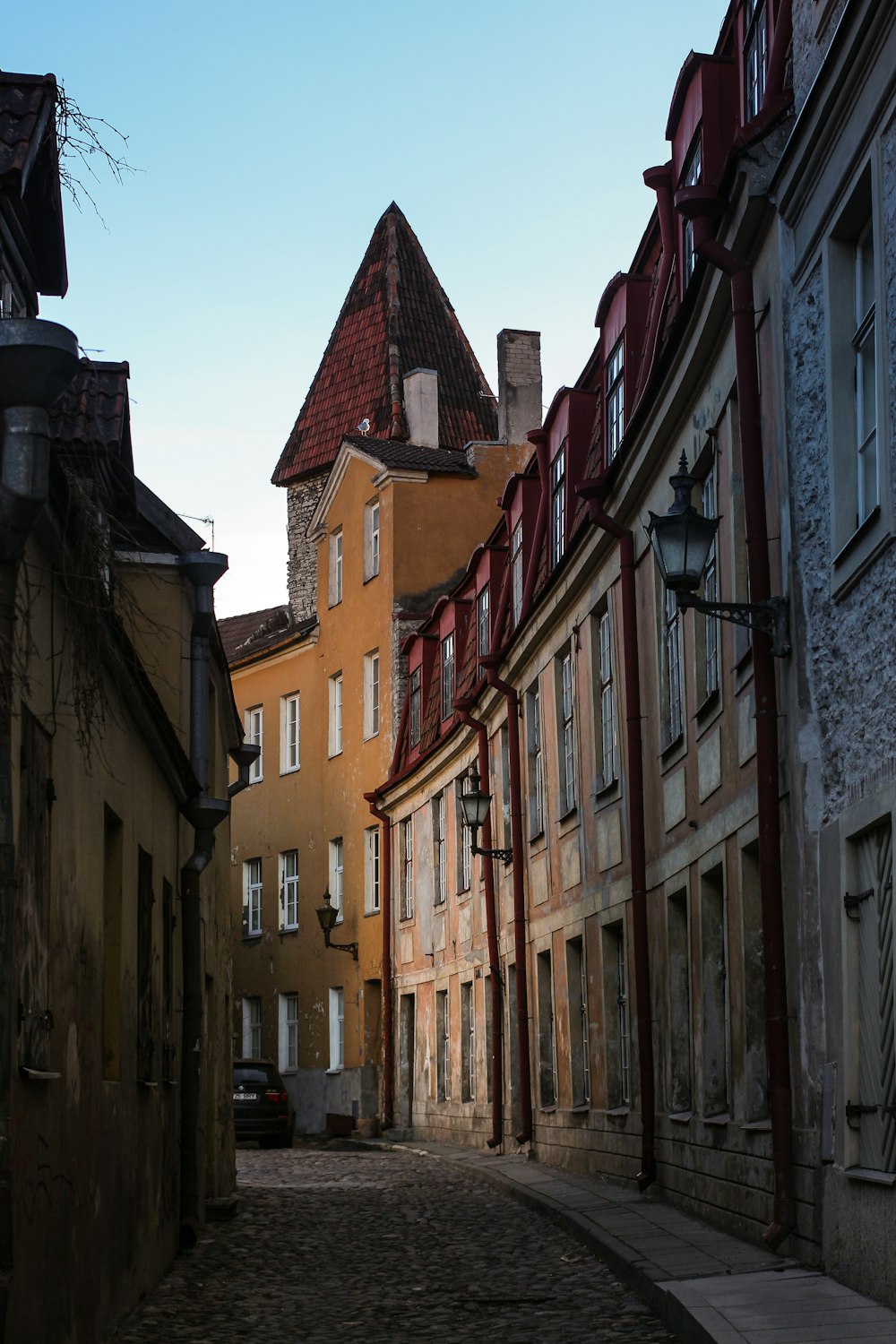 photography of empty narrow street
