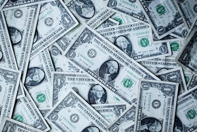 dollars symbolizing the value of financial translation