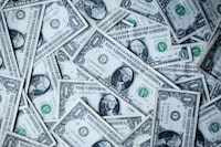 Universally accepted global asset