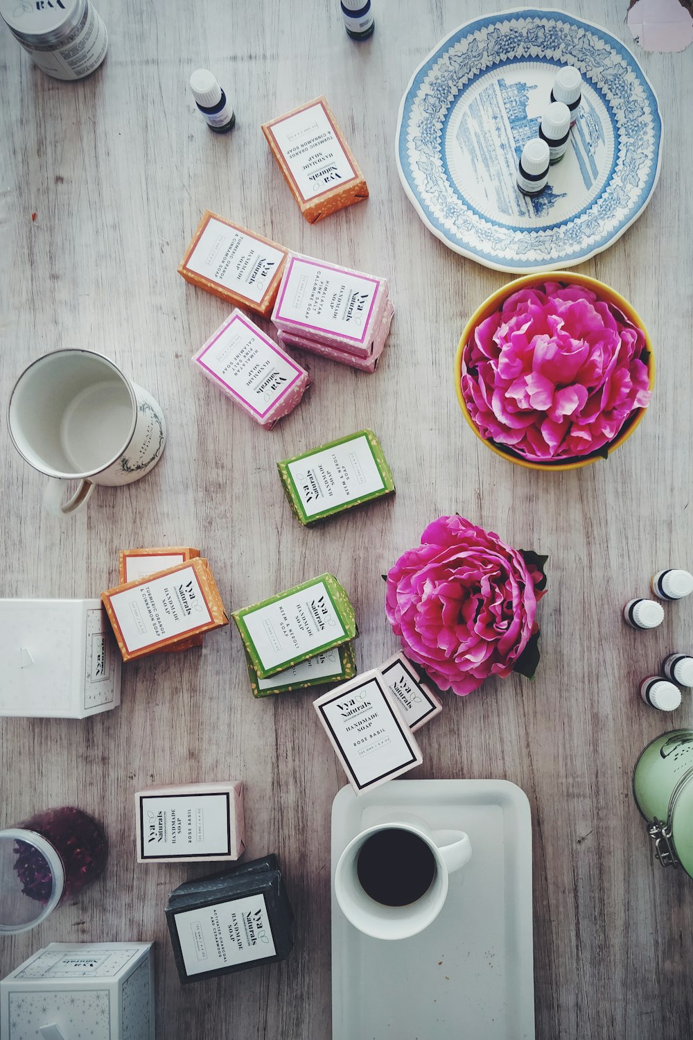 assorted-color soap packs