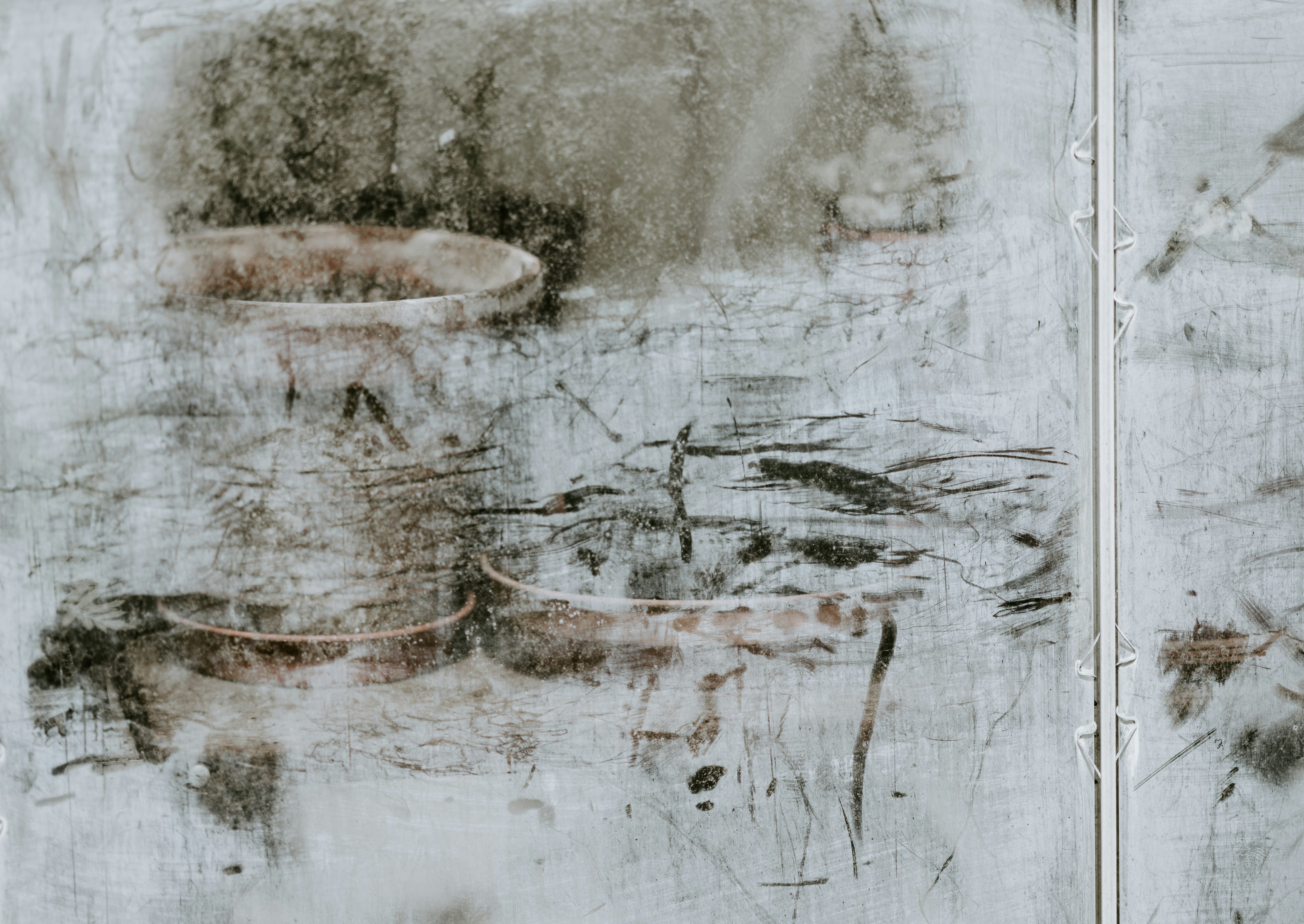 gray and black panel