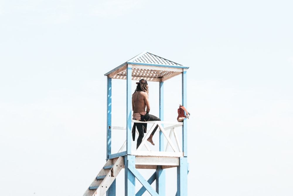 blue and white guard house