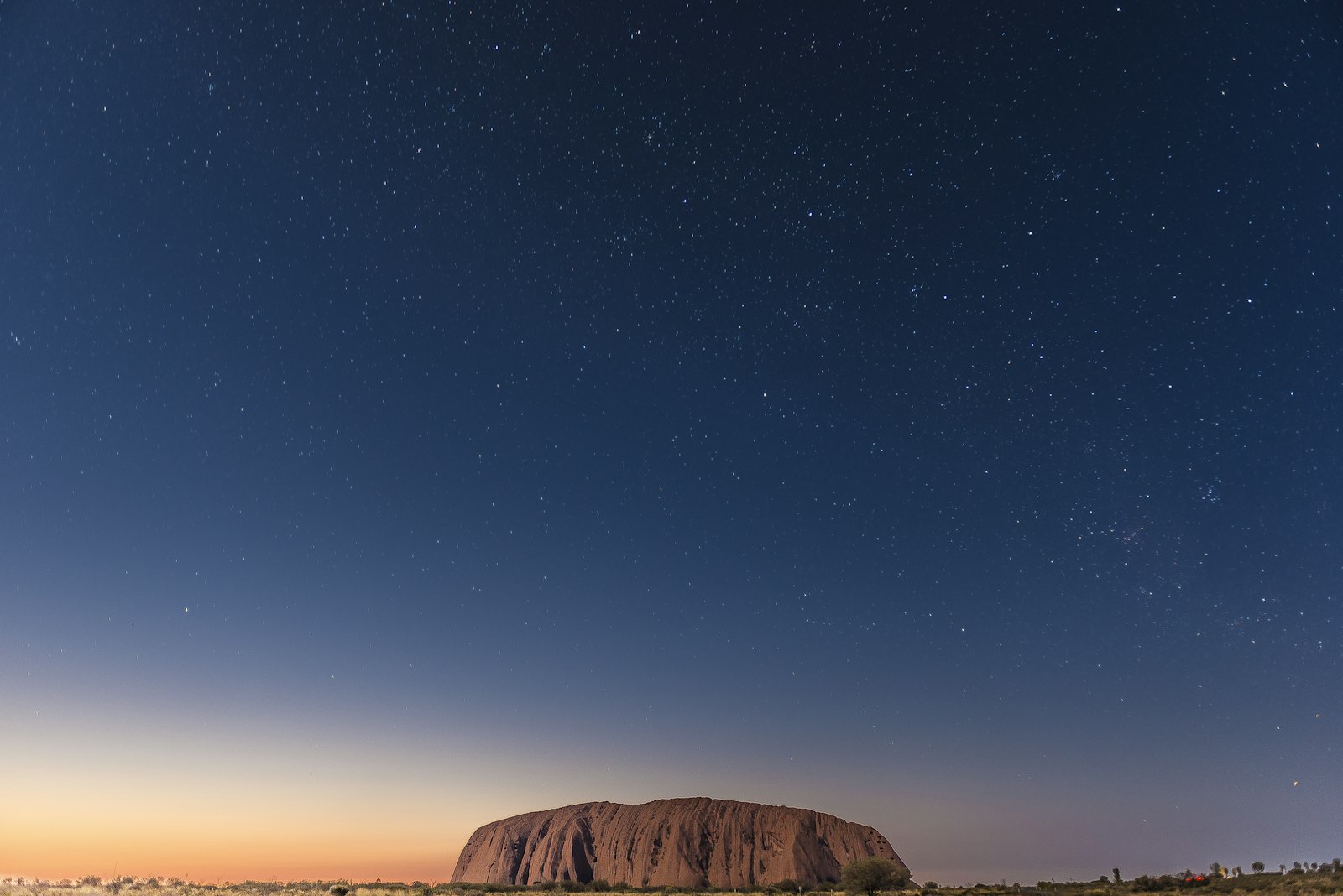 Nikon D600 + Nikon AF-S Nikkor 24-70mm F2.8G ED sample photo. Uluru, australia photography