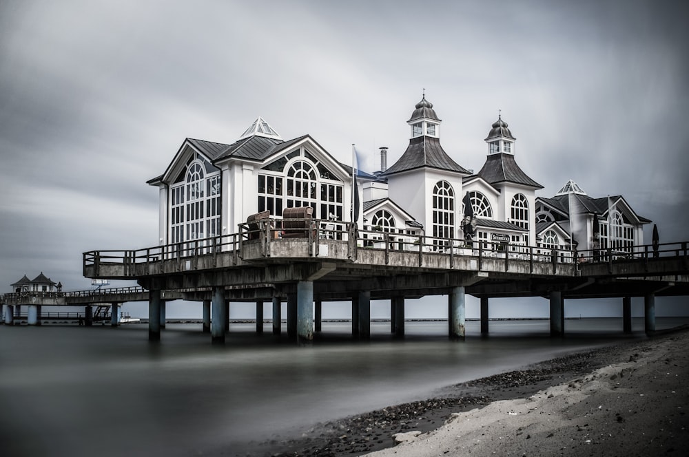 Fotografía de arquitectura de hotel flotante