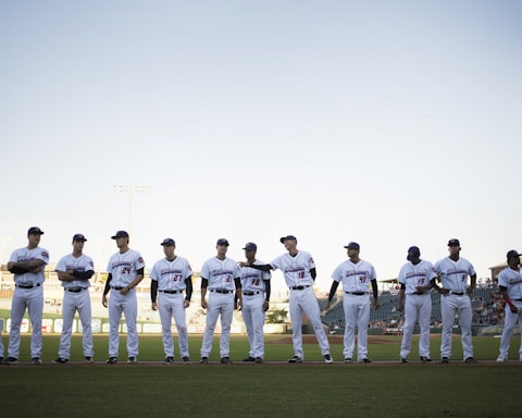 Equipo de beisbol con uniforme