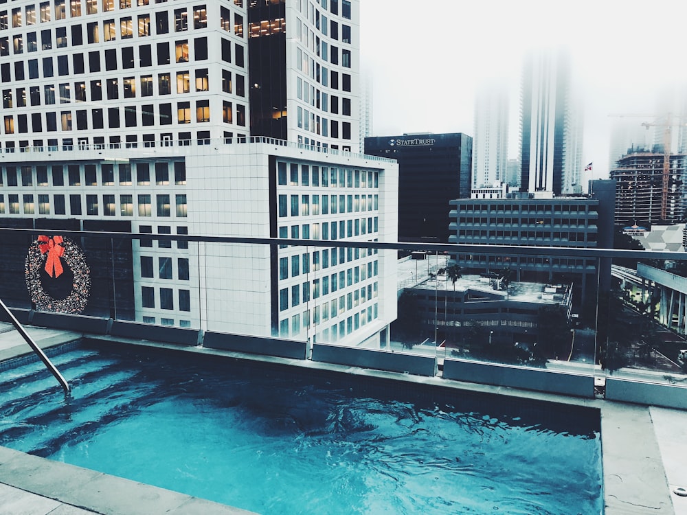 Piscine creusée sur terrasse