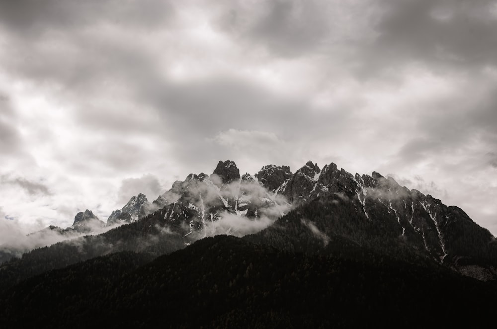 mountains under cloudy daytime