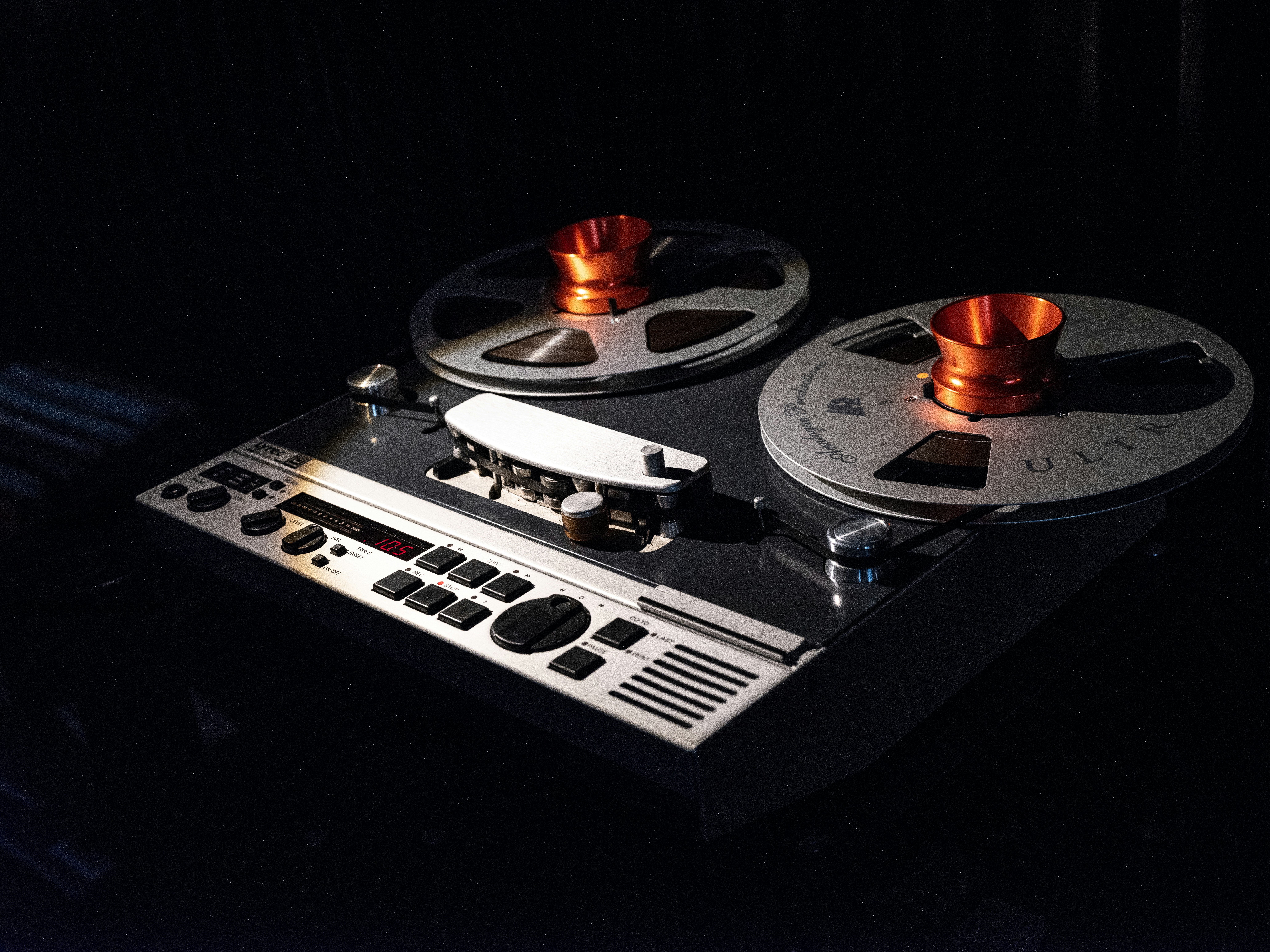 Tape Hiss and Mountain Air: How FM Nagano's Analog Studio Gear Became the Holy Grail for American Producers
