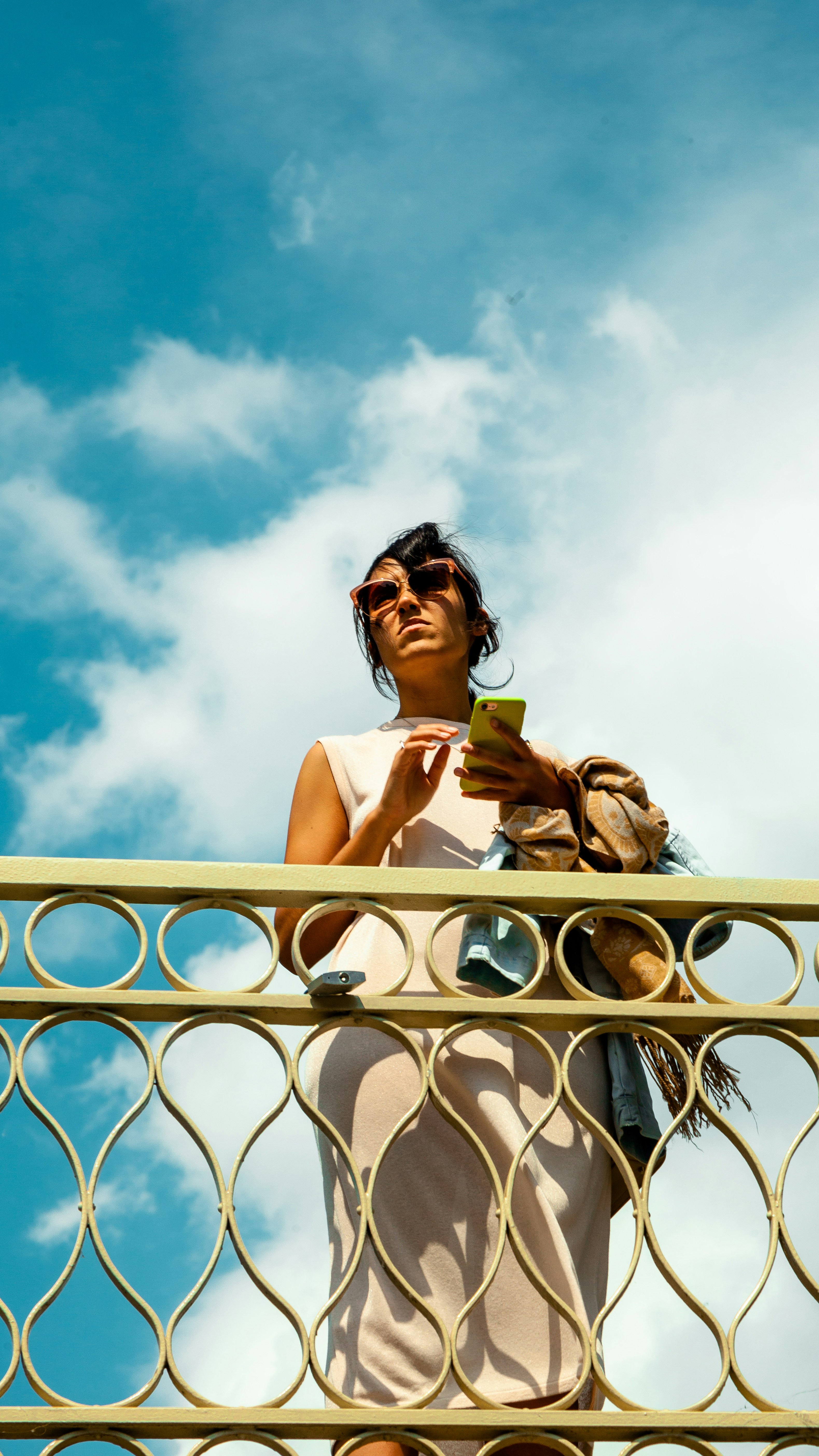 photo 1526975631892 96373d047960