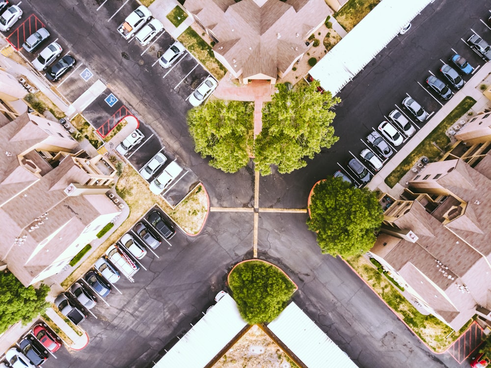 Foto aérea de la carretera de intersección