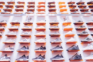 unpaired shoe lot