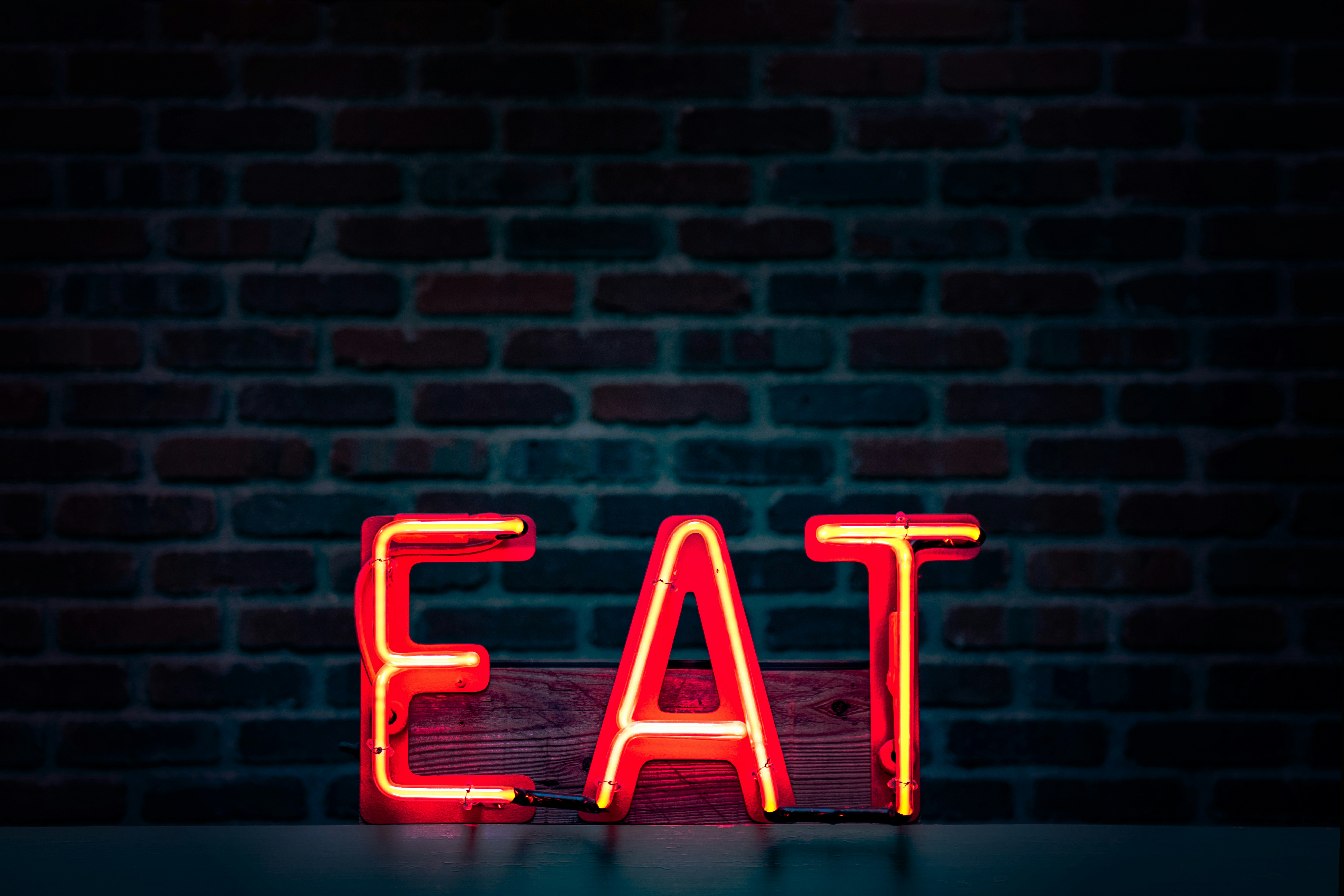 https://images.unsplash.com/photo-1527224538127-2104bb71c51b?ixid=M3w2MjYzNjJ8MHwxfHNlYXJjaHw0fHxyZXN0YXVyYW50c3xlbnwwfDB8fHwxNzI3OTgwNDcyfDA&ixlib=rb-4.0.3