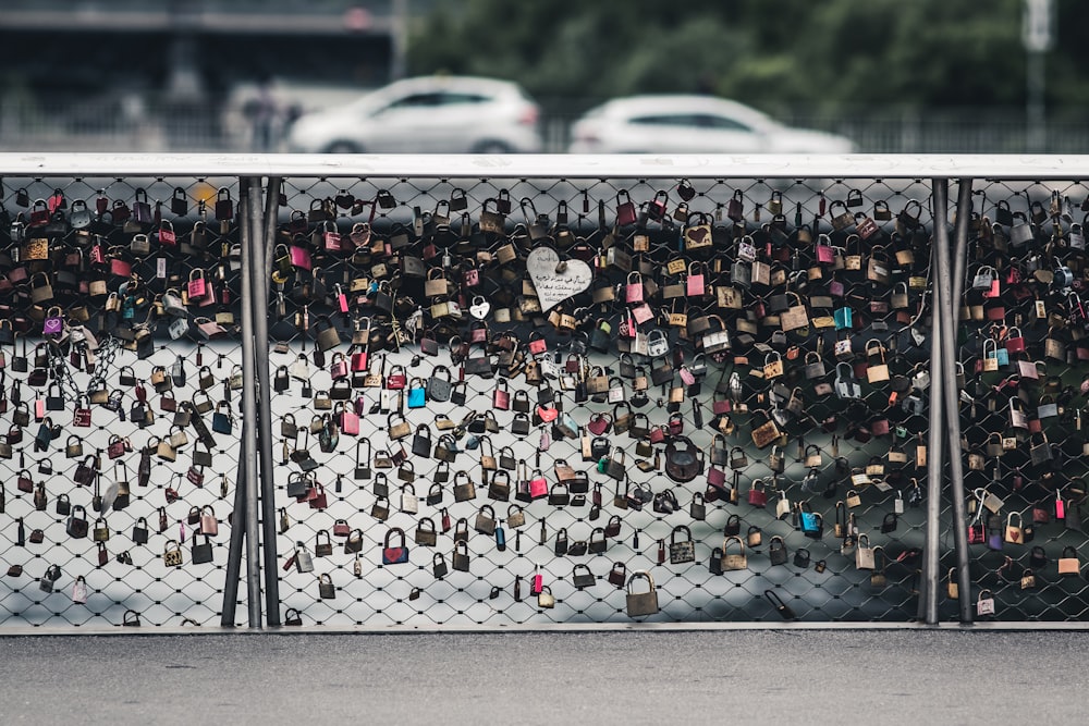 love lock landmark