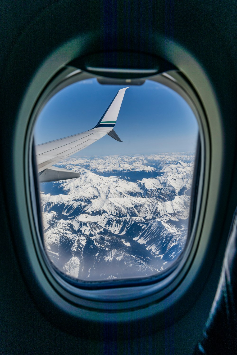 飛行機からの山々の空撮写真