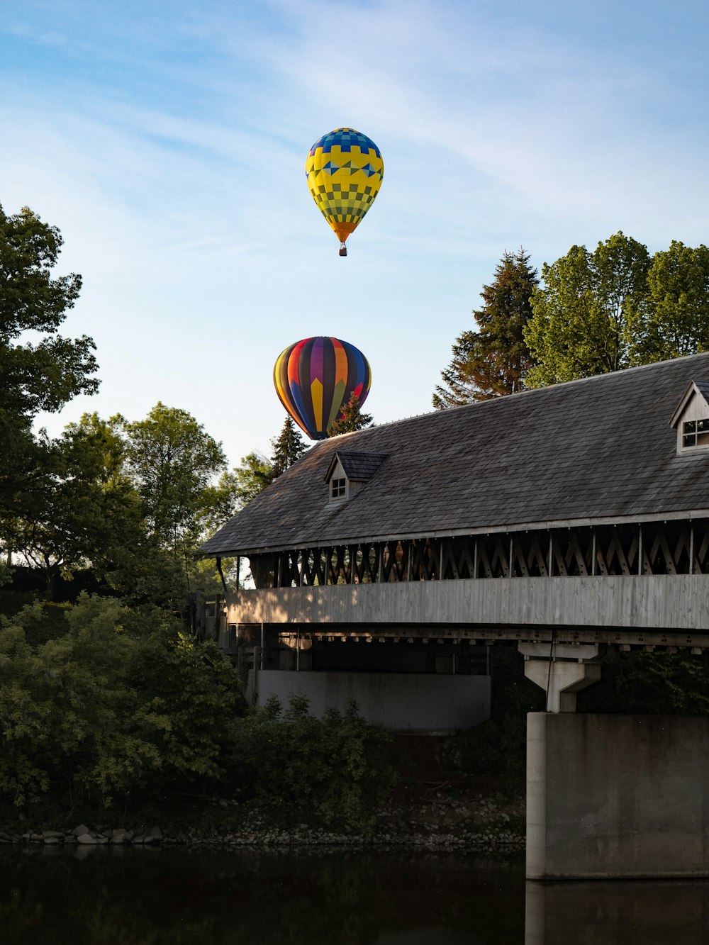 two hot air balloons during daytime
