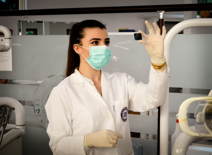 woman inside laboratory