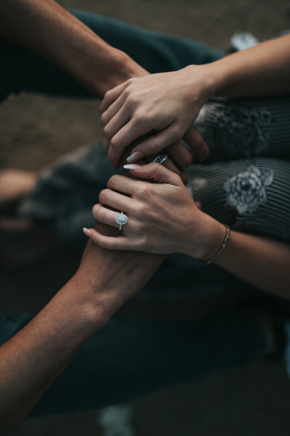 500 Holding Hand Pictures Download Free Images On Unsplash