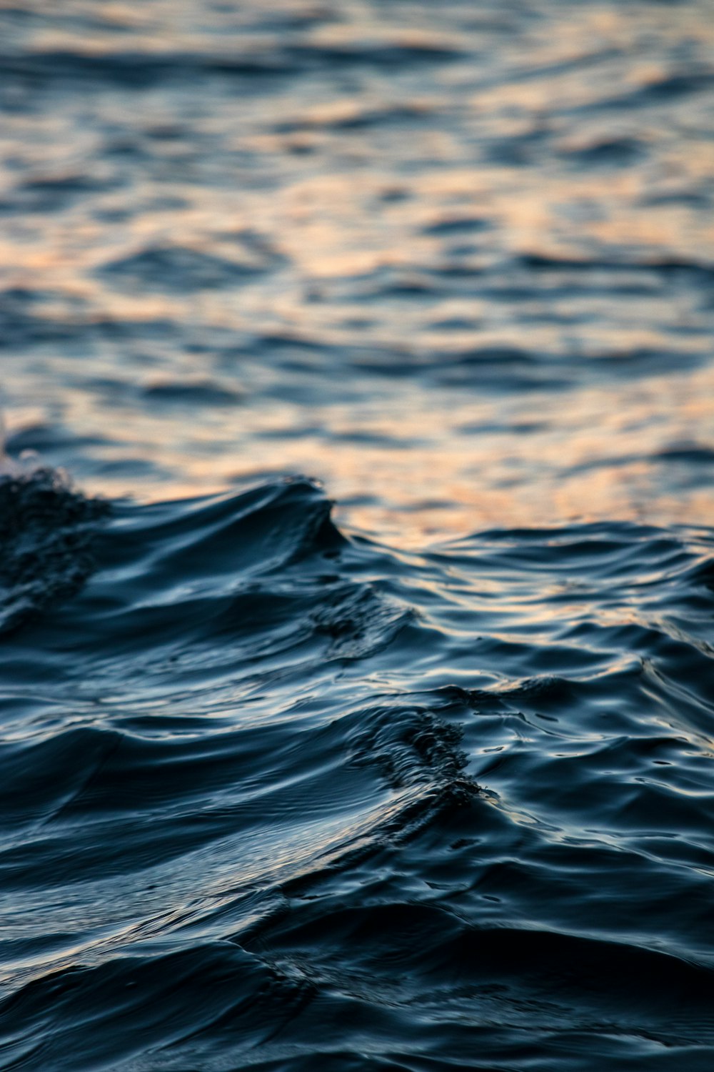 fotografia de longa exposição do corpo de água