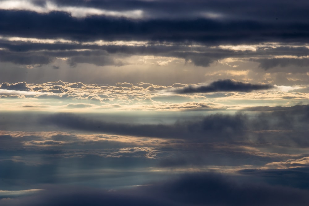 gray and white clouds