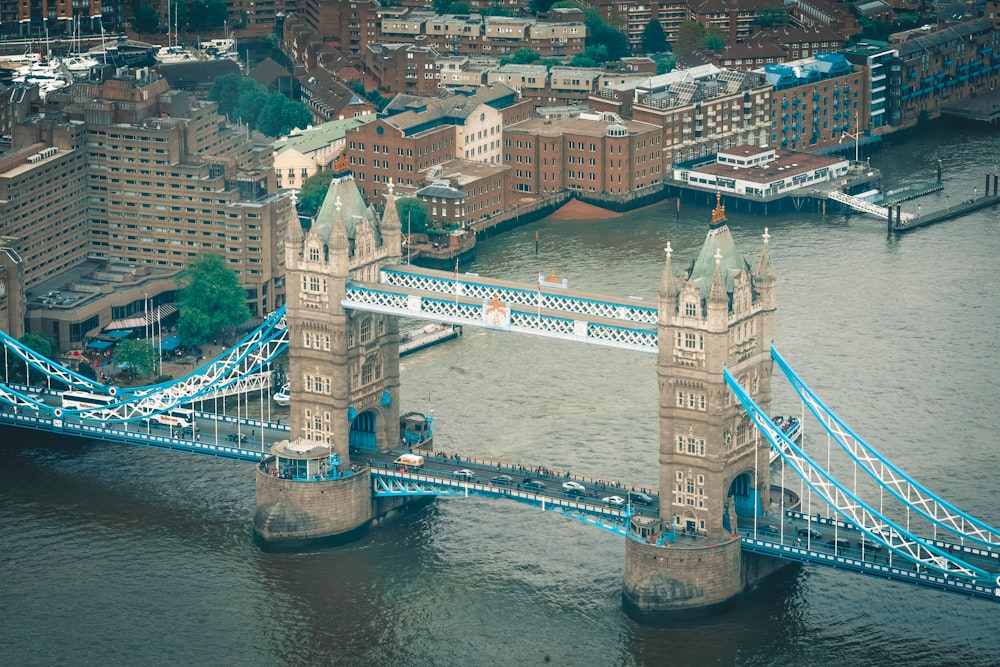 Tower Bridge, Londres