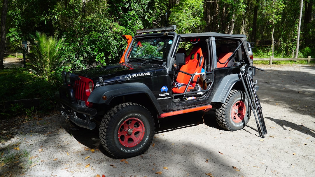 travelers stories about Off-roading in Fraser Island, Australia