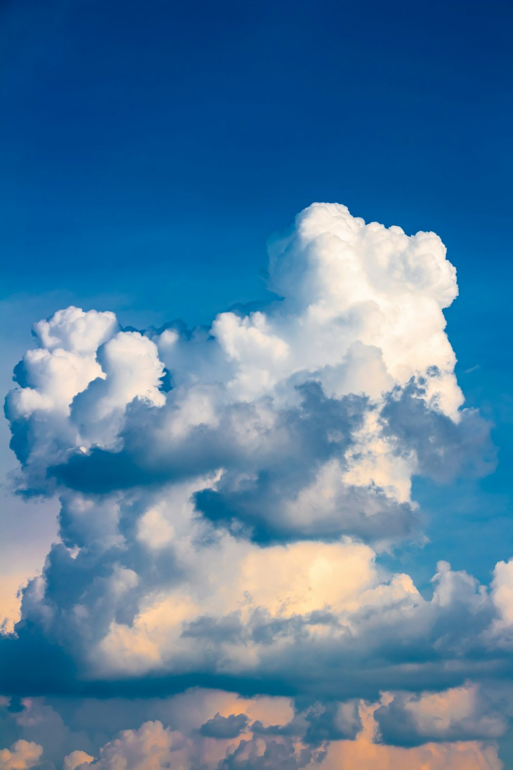 Formation de nuages pendant la journée