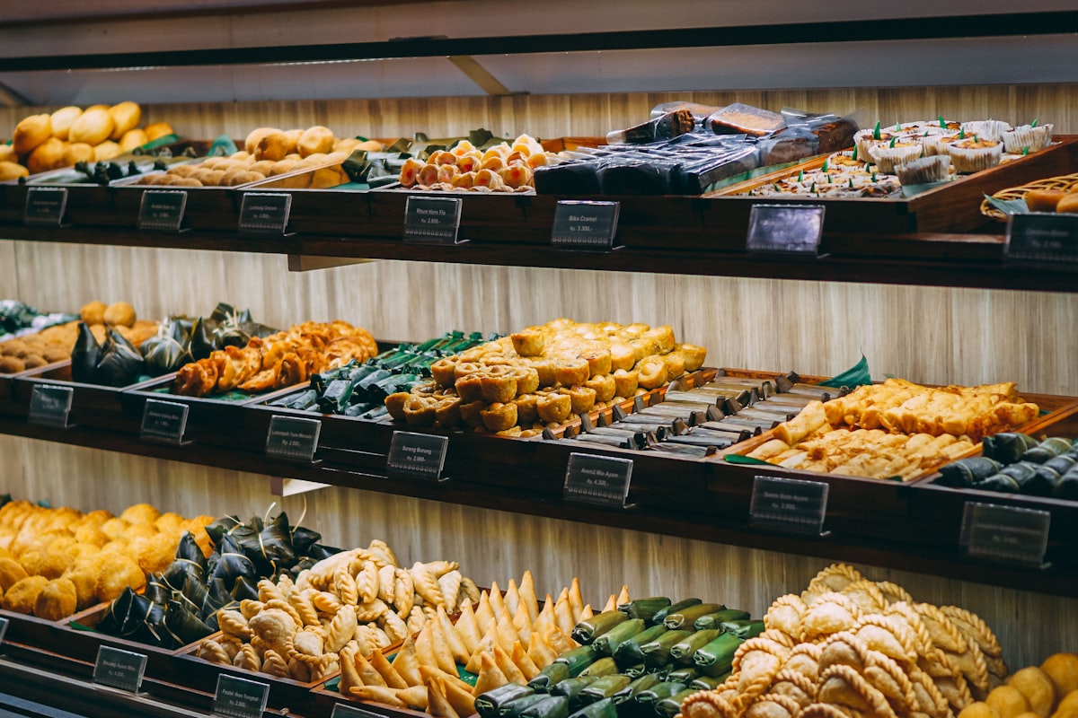 Display produk bakery yang menarik