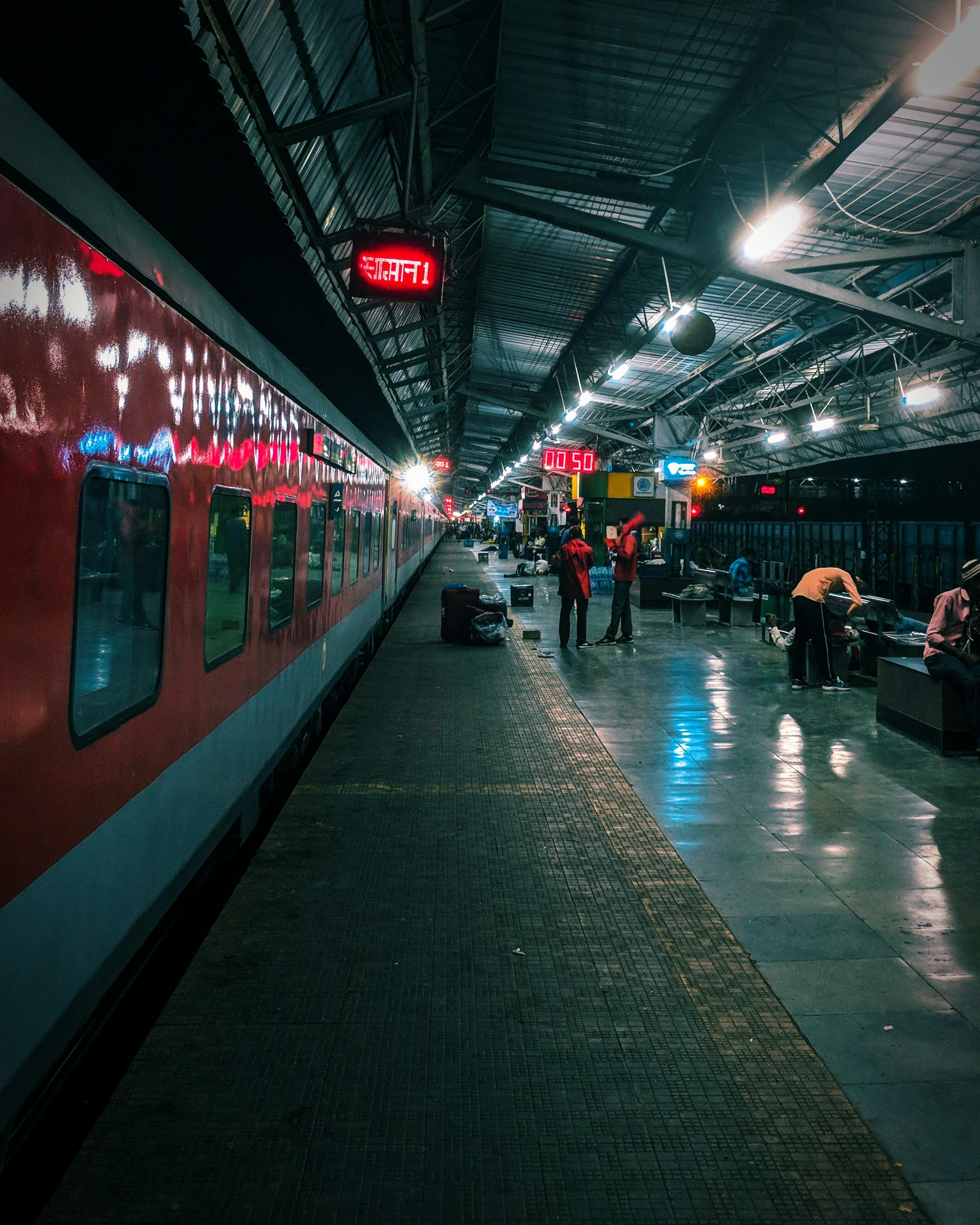 Rajdhani Express at Jhansi station